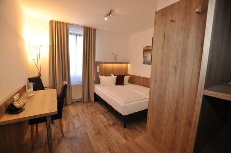 Golden Leaf Hotel Perlach Allee Hof