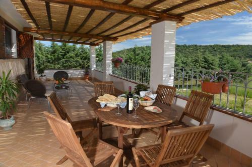 Agroturismo Nit I Dia Guest House