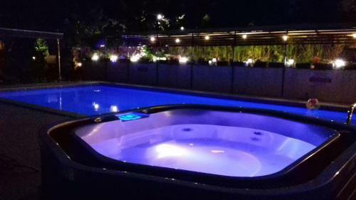 Hotel Logis H�tel R�sidence Les C�dres