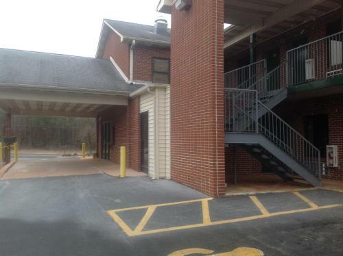 Hotel Highway Inn