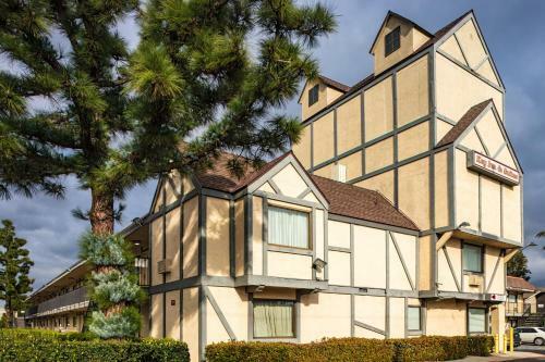 Hotel Key Inn And Suites