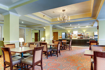 Holiday Inn Express Hotel & Suites Live Oak