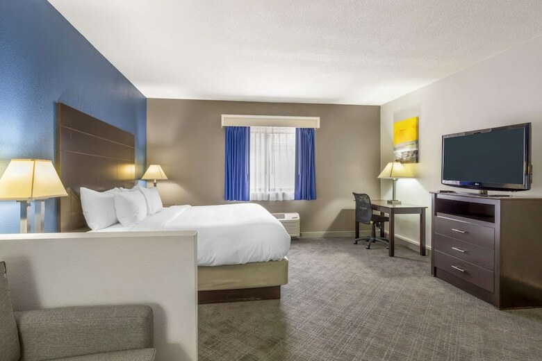 Hotel Baymont Inn Mundelein