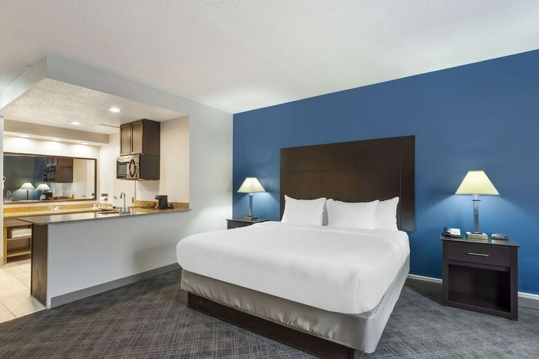 Hotel Baymont Inn Mundelein