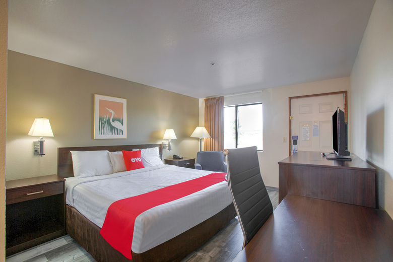 Motel 6 - Woodland
