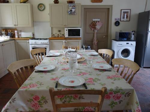 Holiday Home Les Londes Tour En Bessin