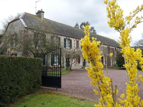 Holiday Home Les Londes Tour En Bessin