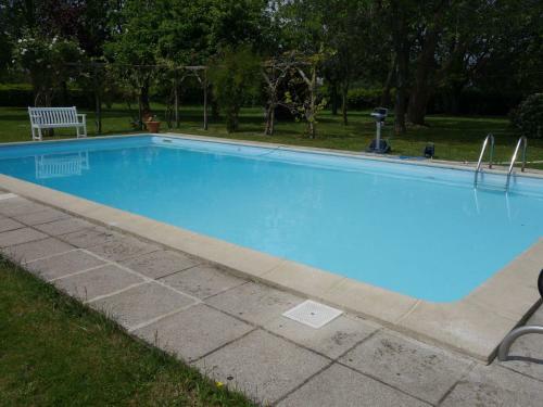 Holiday Home Les Londes Tour En Bessin