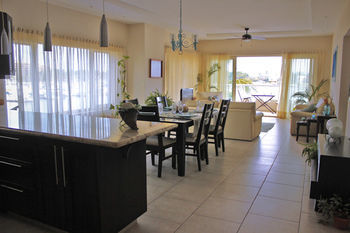 Hotel Marina Banderas Suites