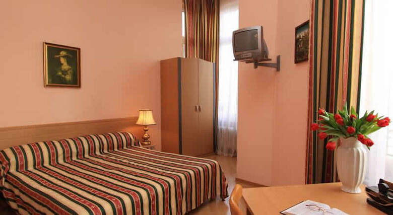 Hotel-pension Stuttgarter Eck