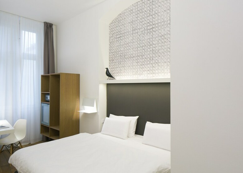 Hotel Golden Crown