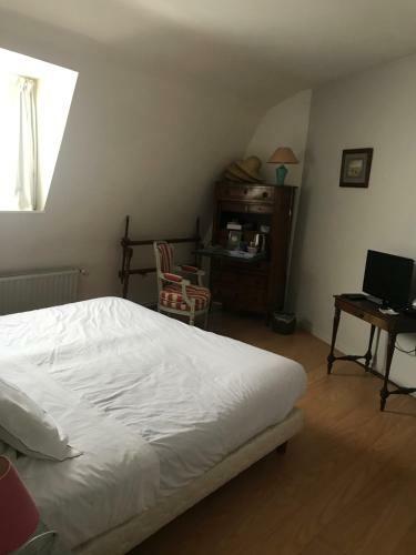 Bed & Breakfast Une Chambre En Ville