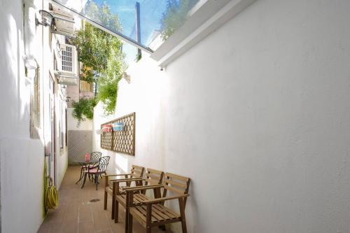Lisbon Inside Connect - Bairro Alto Apartments