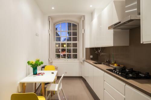 Lisbon Inside Connect - Bairro Alto Apartments