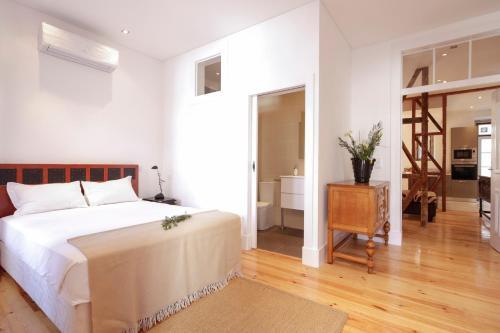 Lisbon Inside Connect - Bairro Alto Apartments