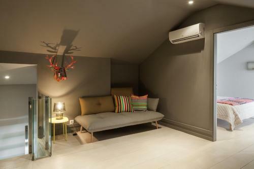 Lisbon Inside Connect - Bairro Alto Apartments