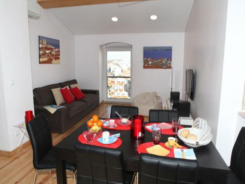 Traveling To Lisbon Castelo Apartments