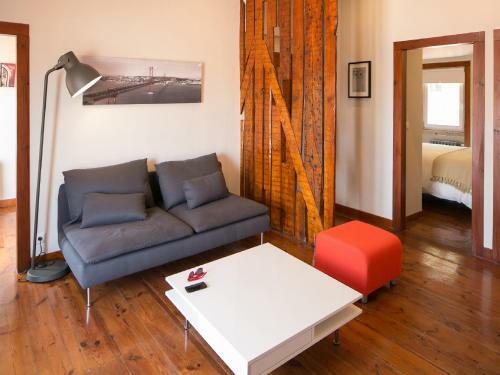 Traveling To Lisbon Castelo Apartments