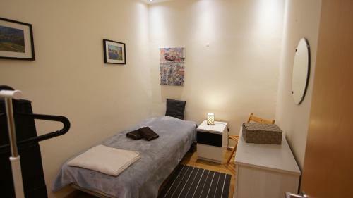 Cozy Apartment In Center