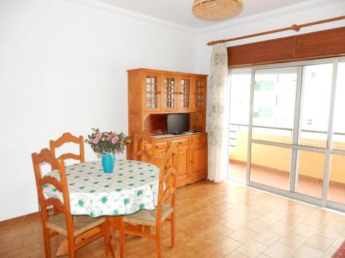 Apartamentos Tur�sticos Coral Da Rocha 3