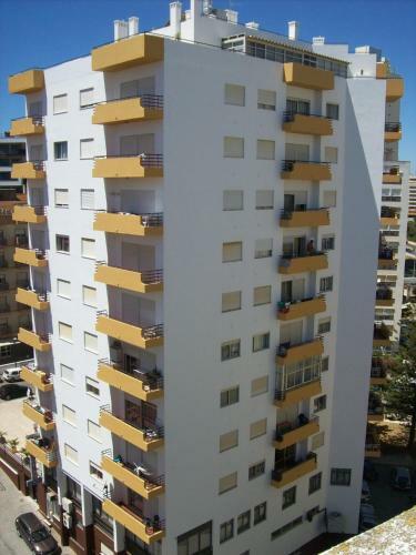 Apartamentos Tur�sticos Coral Da Rocha 3