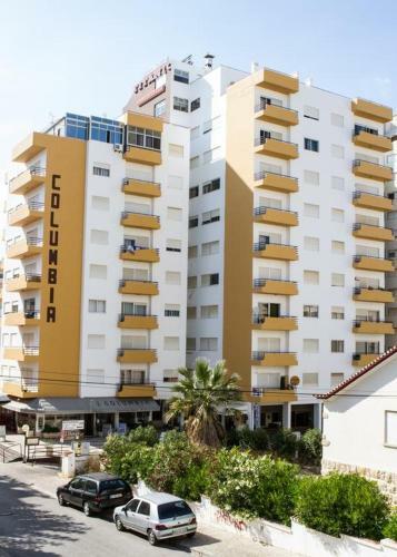 Apartamentos Tur�sticos Coral Da Rocha 3