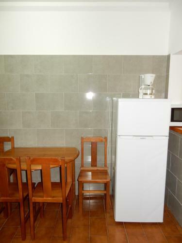 Apartamentos Tur�sticos Coral Da Rocha 3