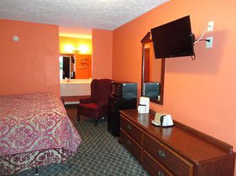 Hotel Royal Inn & Suites