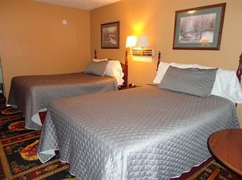 Hotel Royal Inn & Suites