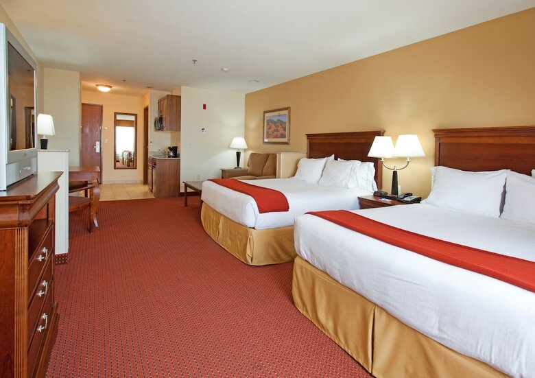 Holiday Inn Express Hotel & Suites Tooele