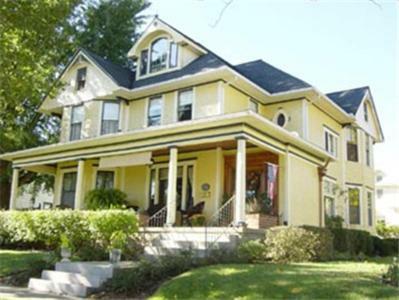 Bed & Breakfast The Harkins House Inn