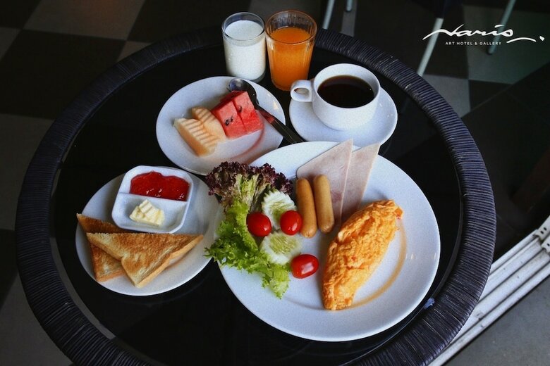 Naris Art Hotel