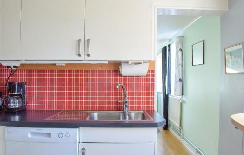Holiday Home Halla Unsarve Romakloster