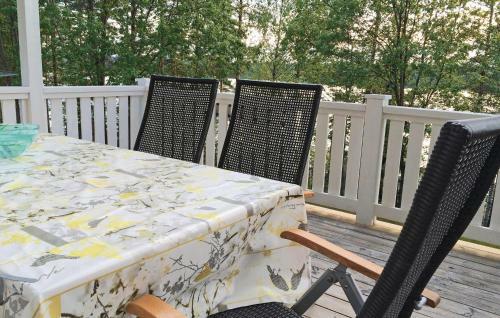 Holiday Home B�ckshult Gnosj�