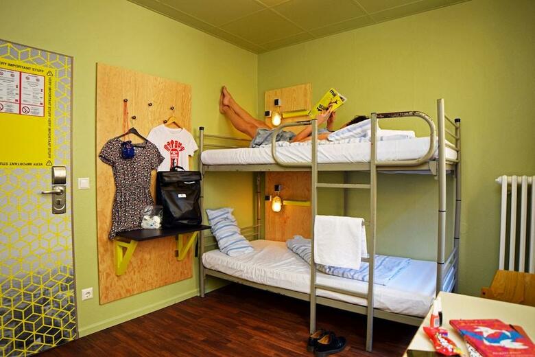 Apartamentos Amstel House Hostel