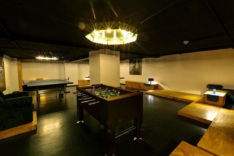 Apartamentos Amstel House Hostel