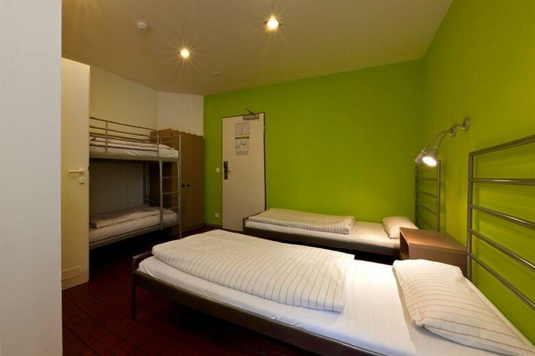 Apartamentos Amstel House Hostel