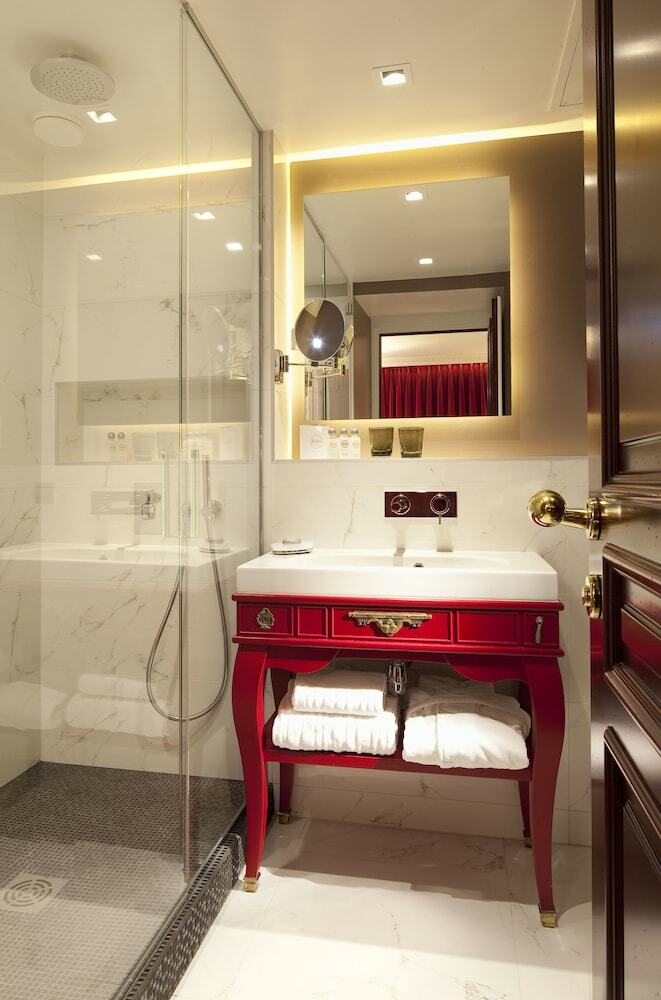 Hotel La Maison Favart