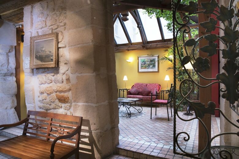Hotel Les Rives De Notre Dame