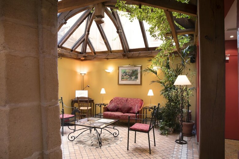 Hotel Les Rives De Notre Dame