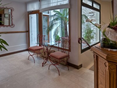 Hotel California Saint Germain
