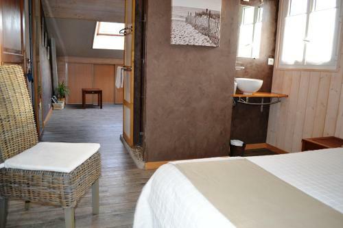 Bed & Breakfast Chambres D'h�tes Les Volets Bleus