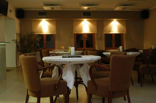 Hostal Penzion A Polocafe U Lavky