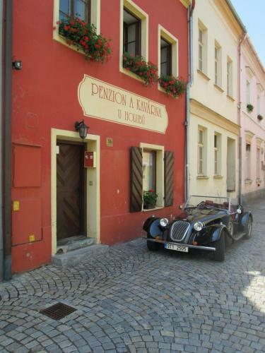 Hostal Penzion A Kavarna U Holubu