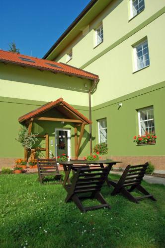 Hostal Pension Marathon