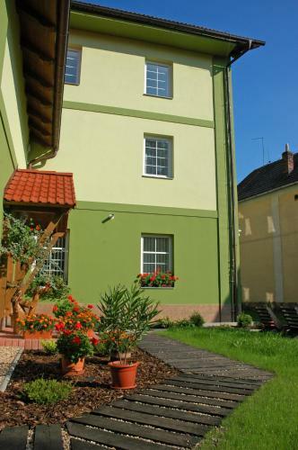 Hostal Pension Marathon