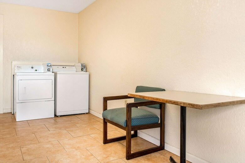 Hotel Quality Inn Huntingburg