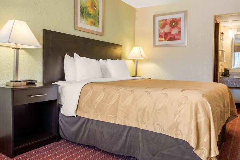 Hotel Quality Inn Huntingburg