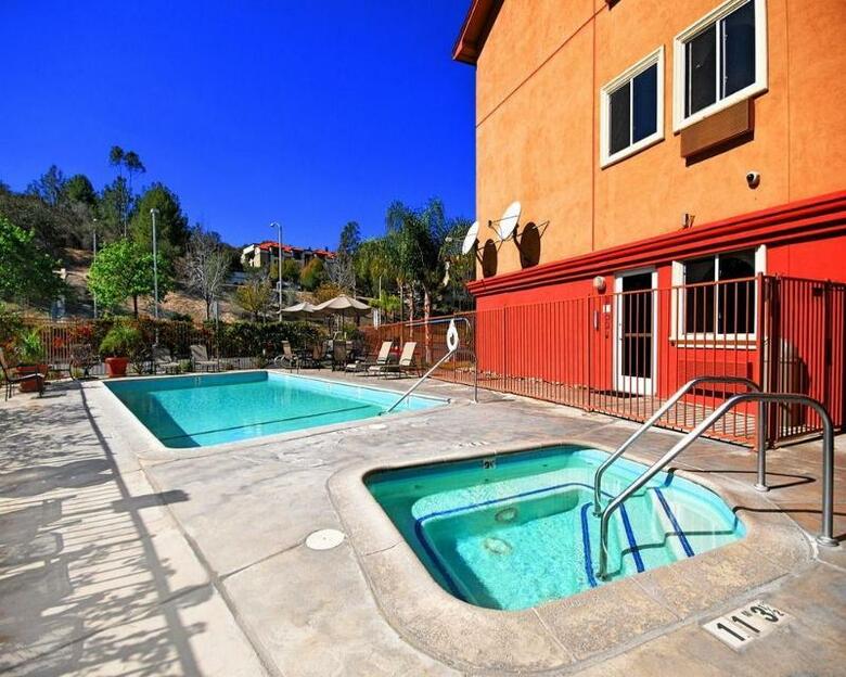 Hotel Comfort Suites Stevenson Ranch