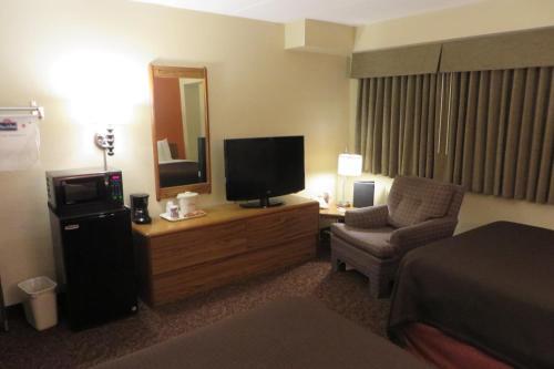 Hotel Americinn Forest Lake